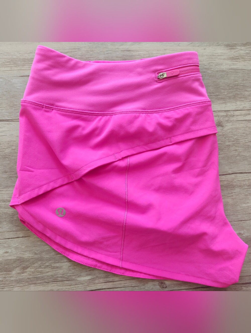Lululemon Speed Up Low-Rise Lined Short 2.5" Pow Pink Size 10 Like New